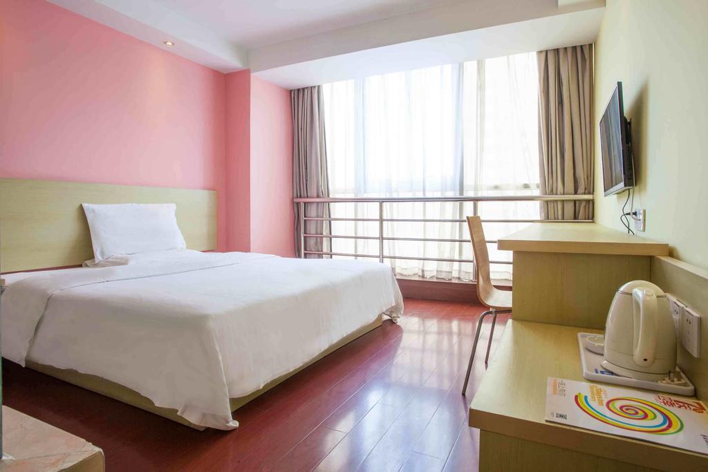 7Days Inn Changsha Jingwanzi International Furniture Square Bilik gambar